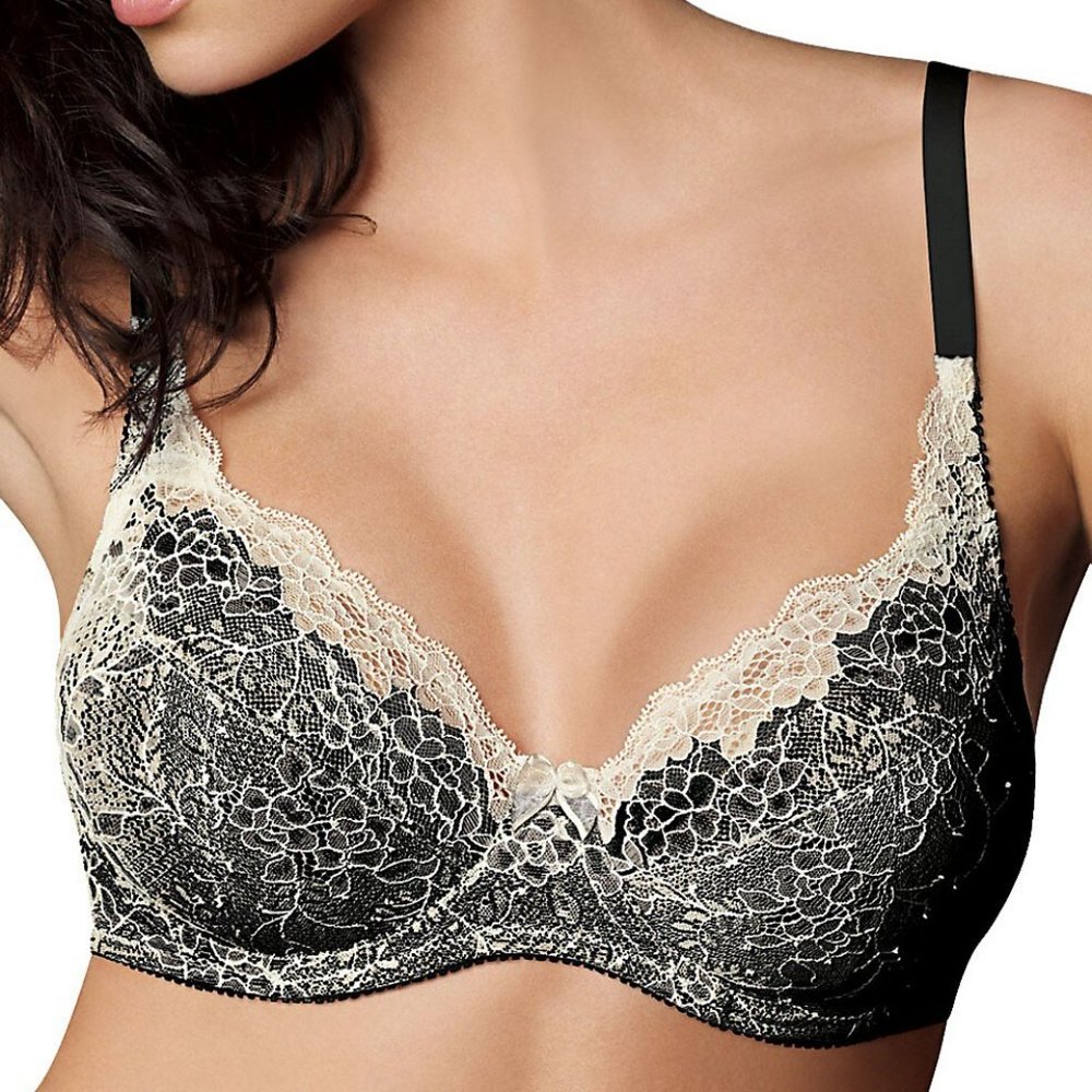 Two Wonderbra  Underwire Bras. Size 38D. Like new.
